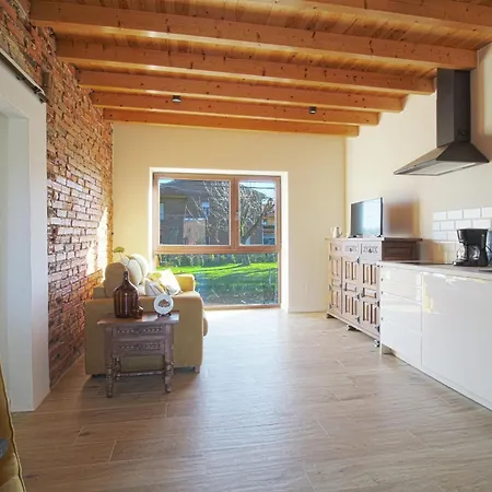 Casa Del Pozo 桑提亚纳德玛