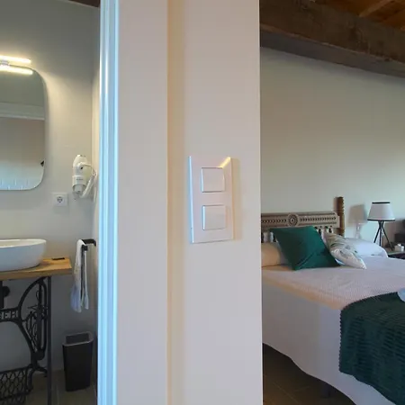 Casa Del Pozo * 桑提亚纳德玛